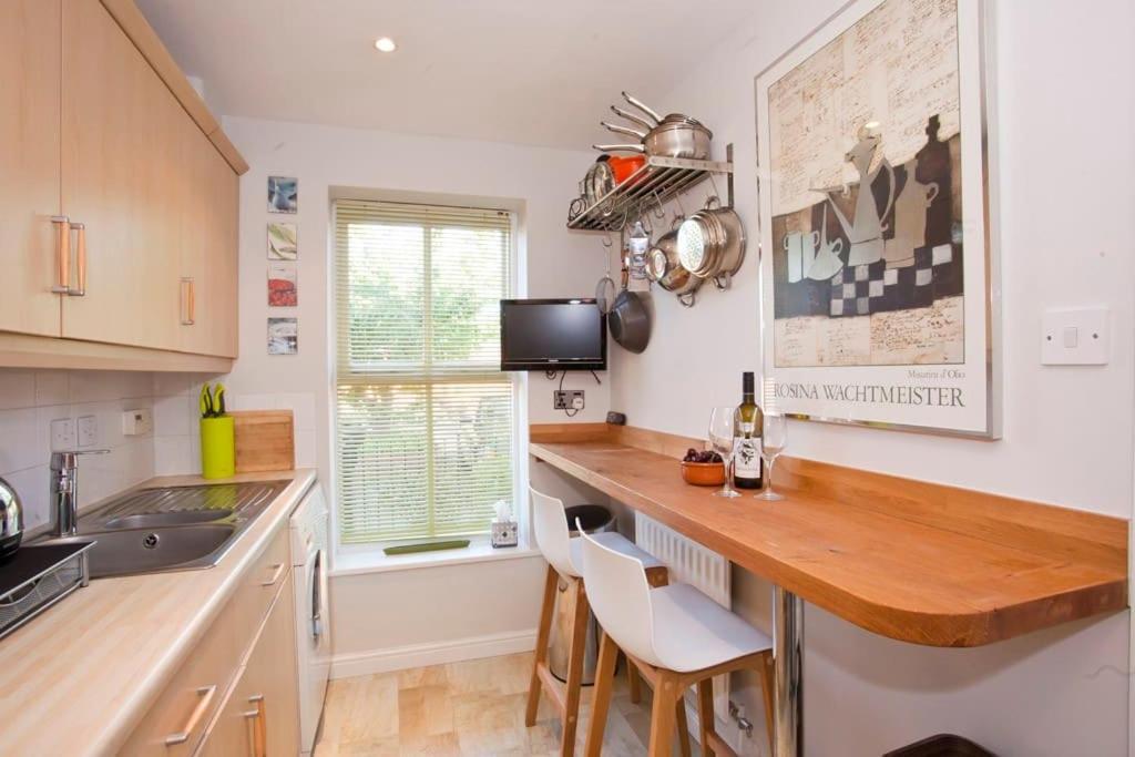 Walking Distance To Racecourse And City Centre York Exterior foto