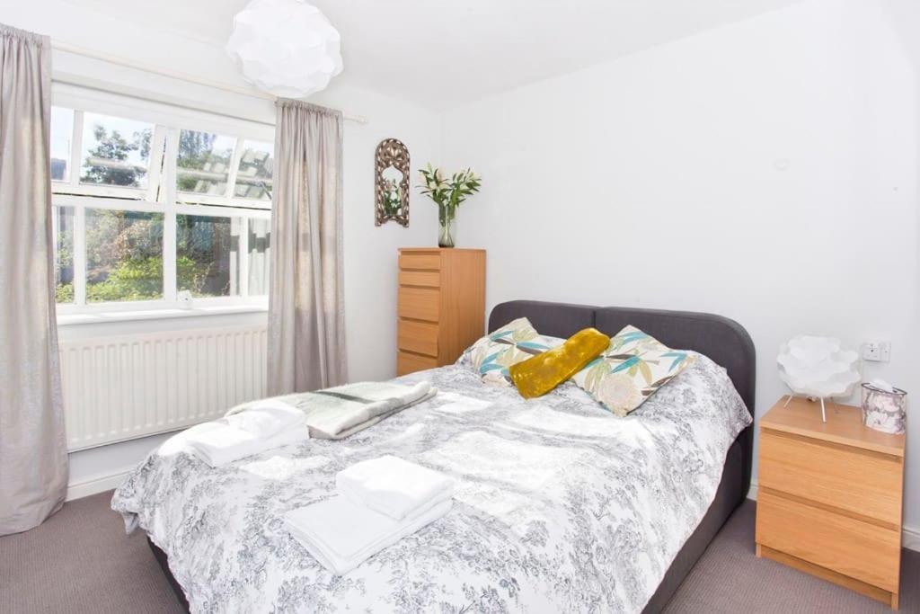 Walking Distance To Racecourse And City Centre York Exterior foto