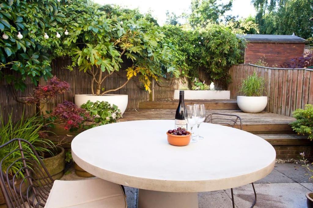 Walking Distance To Racecourse And City Centre York Exterior foto